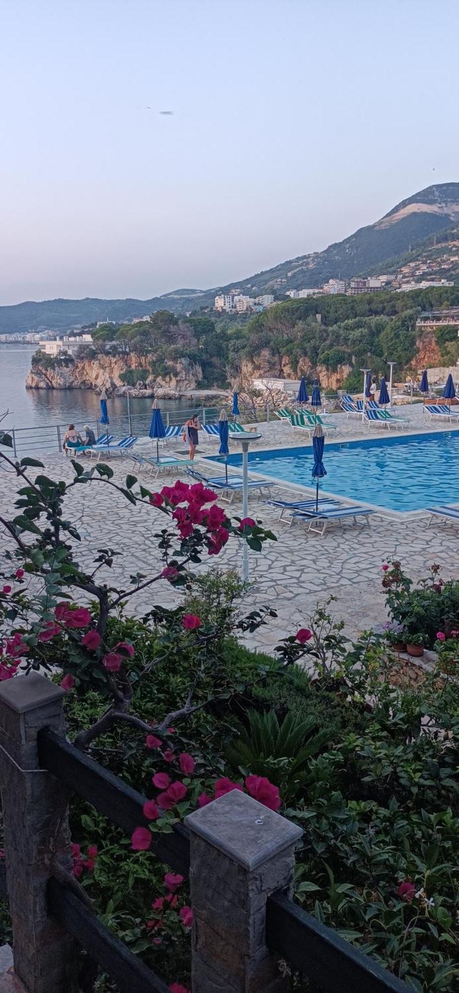 Artemis Beach House Влёра Экстерьер фото